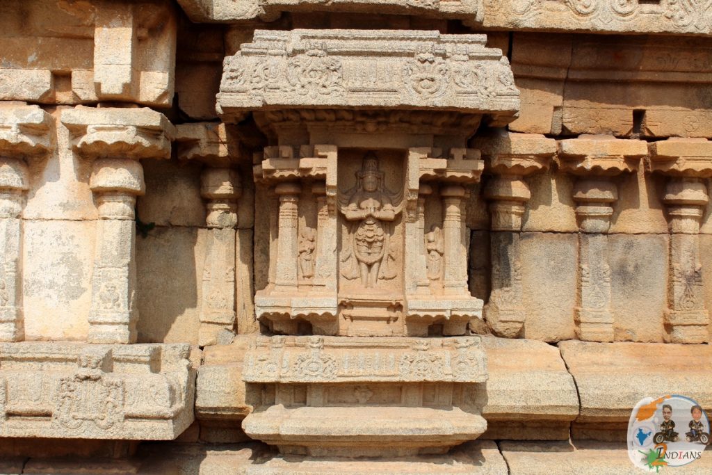 Idol inside Achyuta Raya Temple wall